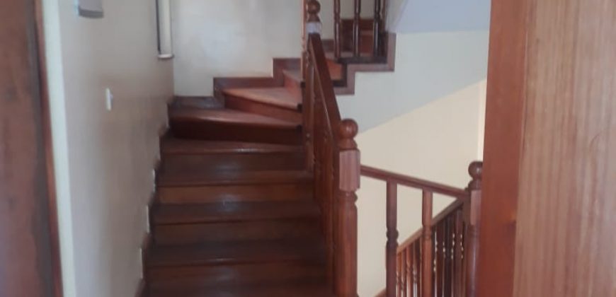 Brand New 5 Bedroom All En-suite House + a rooftop teracce