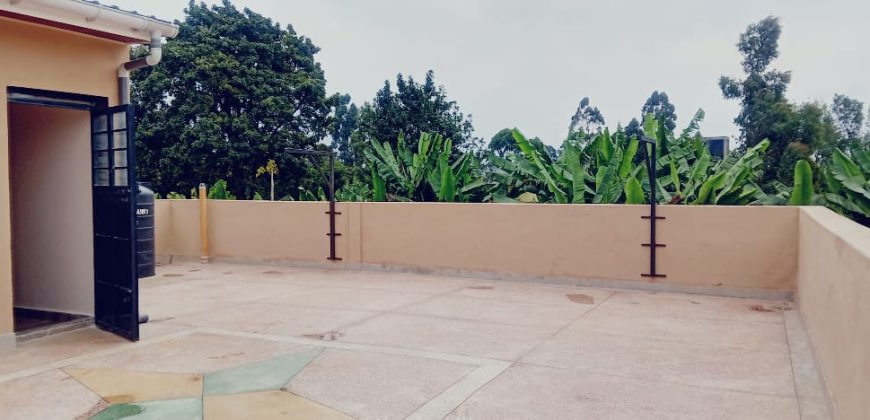 A 2 Bedrooms, all En-suite with Rooftop Area and DSQ, Standalone House to Let