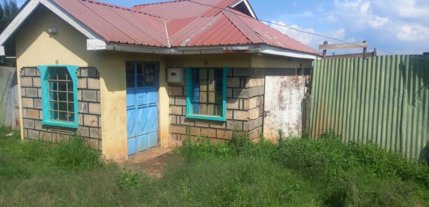 A Large 1/8th Acre Plot with a 2 Bedrooms Bungalow for Sale in Kikuyu-Kamangu Area for only Ksh.3.7M